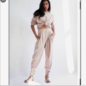 Free People Beach Rose Pearl Culver City High-Rise
Comfort Waist Pants Women's S